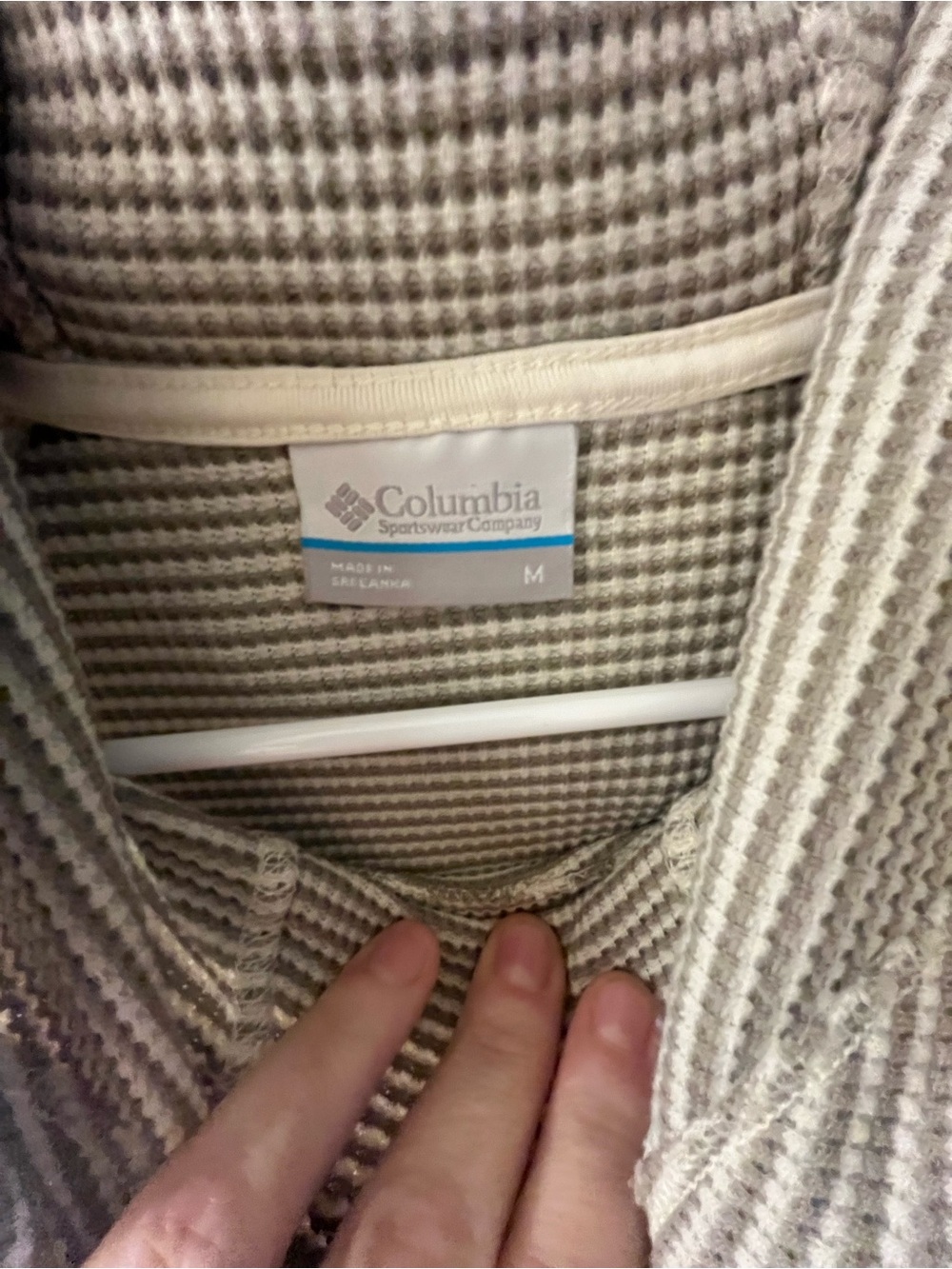Columbia Light Tan/Cream Hooded Long-Sleeve Women's Top - Picture 4 of 6